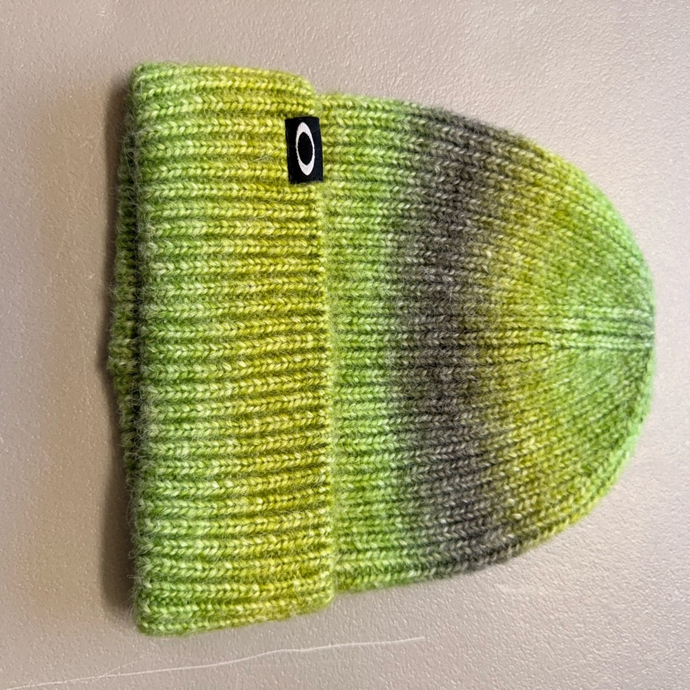 Oakley Unisex Lime to Olive Gradient Beanie